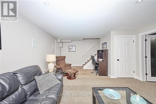 3378 Saint Patrick Avenue, Niagara Falls (206 - Stamford), ON - Indoor