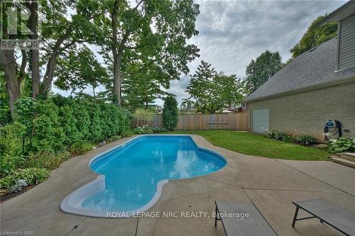 3378 Saint Patrick Avenue, Niagara Falls (206 - Stamford), ON - Outdoor With In Ground Pool With Backyard