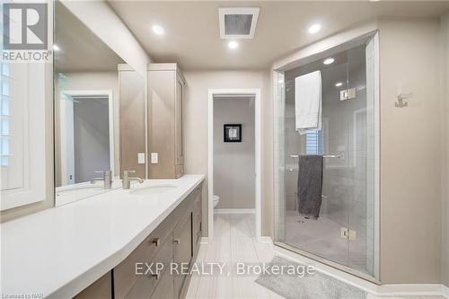 62 Wakil Drive, St. Catharines (461 - Glendale/Glenridge), ON - Indoor Photo Showing Bathroom