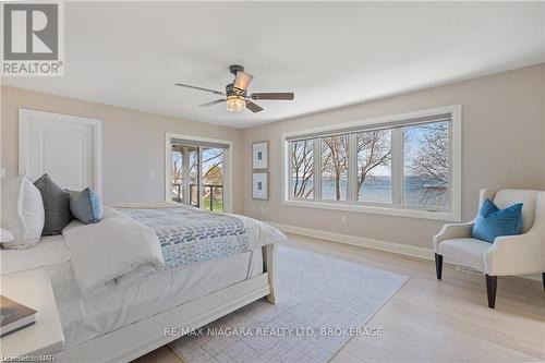 755 Lakeshore Road, Fort Erie (333 - Lakeshore), ON - Indoor Photo Showing Bedroom