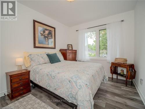 42.5 Canal Street, St. Catharines (438 - Port Dalhousie), ON - Indoor Photo Showing Bedroom