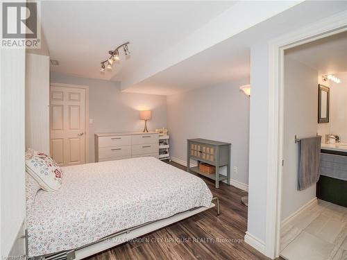 42.5 Canal Street, St. Catharines (438 - Port Dalhousie), ON - Indoor Photo Showing Bedroom