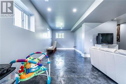 3269 Young Avenue Avenue, Fort Erie (335 - Ridgeway), ON - Indoor Photo Showing Other Room