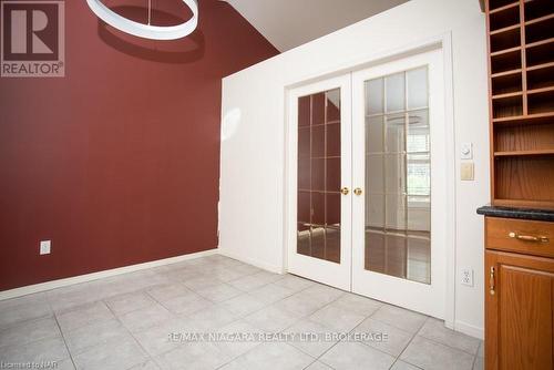 55 Adelaide Street, Fort Erie (333 - Lakeshore), ON - Indoor Photo Showing Other Room