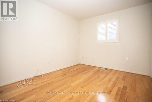 55 Adelaide Street, Fort Erie (333 - Lakeshore), ON - Indoor Photo Showing Other Room