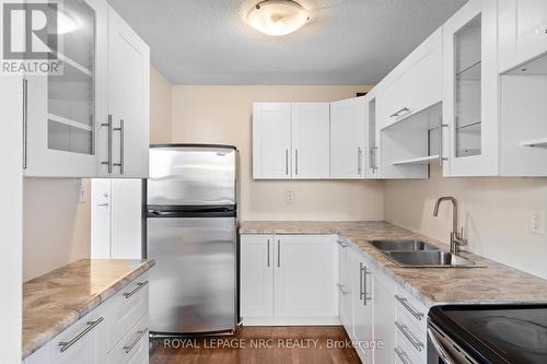 505 - 365 Geneva Street, St. Catharines (446 - Fairview), ON - Indoor Photo Showing Kitchen With Stainless Steel Kitchen With Double Sink