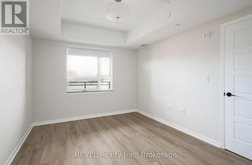 309 - 3998 Victoria Avenue, Lincoln (980 - Lincoln-Jordan/Vineland), ON - Indoor Photo Showing Laundry Room