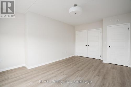 309 - 3998 Victoria Avenue, Lincoln (980 - Lincoln-Jordan/Vineland), ON - Indoor Photo Showing Bathroom