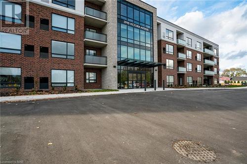 309 - 3998 Victoria Avenue, Lincoln (980 - Lincoln-Jordan/Vineland), ON - Outdoor With Balcony With Facade