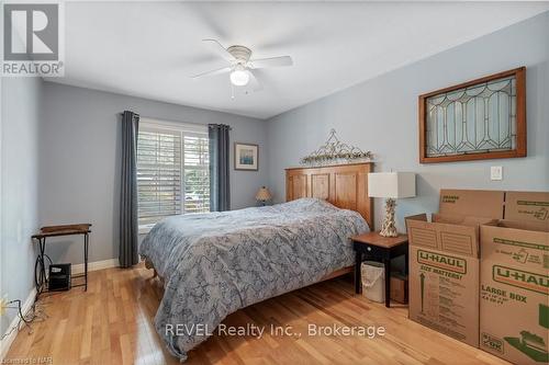 67 Virginia Street, Welland (769 - Prince Charles), ON - Indoor Photo Showing Bedroom