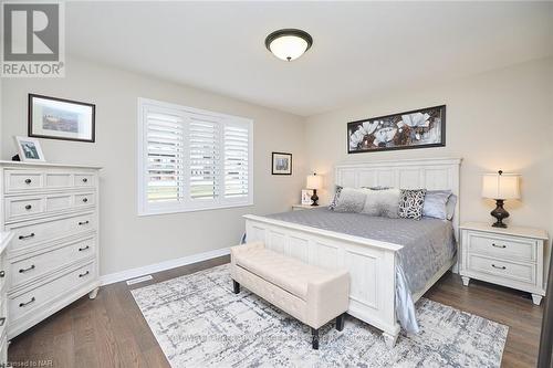 76 Bergenstein Crescent, Pelham (662 - Fonthill), ON - Indoor Photo Showing Bedroom