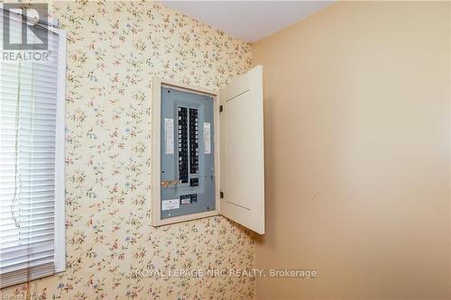 4061 Firelane 13, Port Colborne (874 - Sherkston), ON - Indoor Photo Showing Other Room