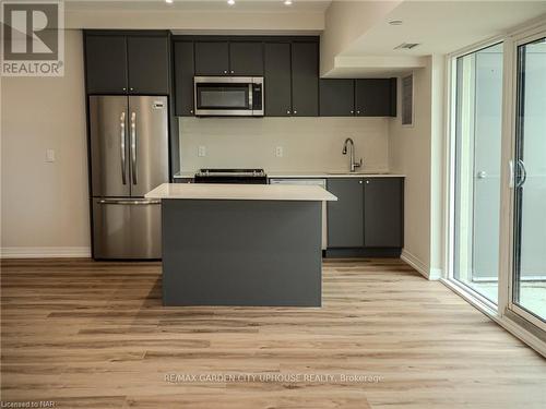 241 - 50 Herrick Avenue, St. Catharines (456 - Oakdale), ON - Indoor Photo Showing Kitchen With Stainless Steel Kitchen