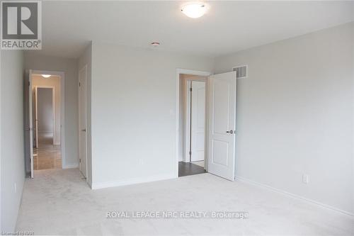 15 Huntsworth Avenue, Thorold (557 - Thorold Downtown), ON - Indoor Photo Showing Other Room