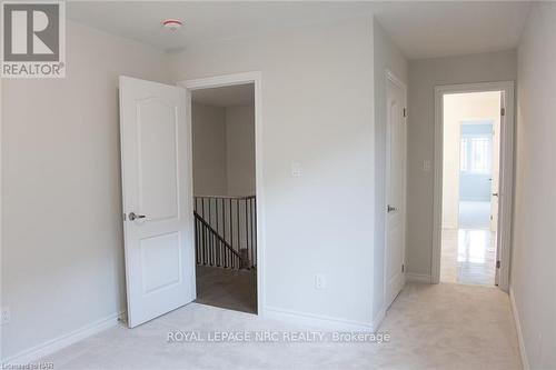 15 Huntsworth Avenue, Thorold (557 - Thorold Downtown), ON - Indoor Photo Showing Other Room