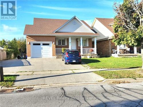 35 Summers Drive, Thorold (558 - Confederation Heights), ON - Outdoor With Deck Patio Veranda