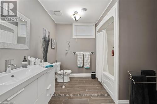 34 Angels Drive, Niagara-On-The-Lake (105 - St. Davids), ON - Indoor