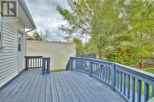 4660 Sixth Avenue, Niagara Falls (211 - Cherrywood), ON - Outdoor With Deck Patio Veranda With Exterior