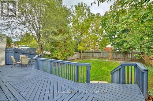 4660 Sixth Avenue, Niagara Falls (211 - Cherrywood), ON - Outdoor With Deck Patio Veranda With Backyard