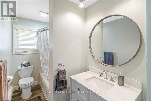 1768 Ridge Road N, Fort Erie (330 - Bertie Ridge), ON - Indoor Photo Showing Bathroom