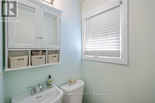 1768 Ridge Road N, Fort Erie (330 - Bertie Ridge), ON - Indoor Photo Showing Bathroom