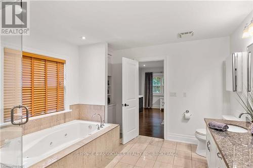 16 Red Haven Drive, Niagara-On-The-Lake (105 - St. Davids), ON - Indoor Photo Showing Bathroom