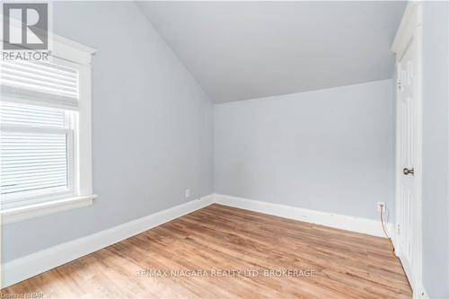 4586 Fifth Avenue, Niagara Falls (211 - Cherrywood), ON - Indoor Photo Showing Other Room