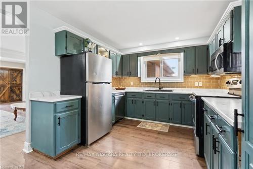 11366 Highway 3 West, Wainfleet (879 - Marshville/Winger), ON - Indoor Photo Showing Kitchen