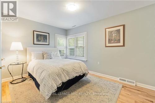 15 Mackie Street, St. Catharines (438 - Port Dalhousie), ON - Indoor Photo Showing Bedroom