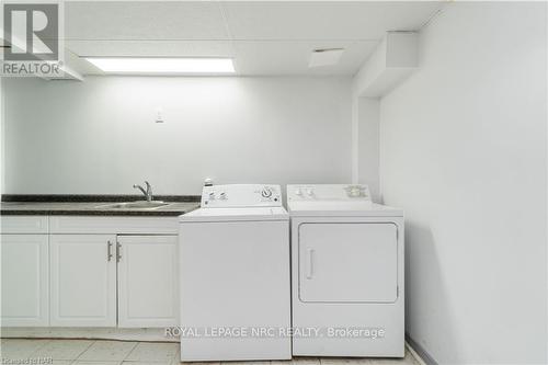 15 Mackie Street, St. Catharines (438 - Port Dalhousie), ON - Indoor Photo Showing Laundry Room