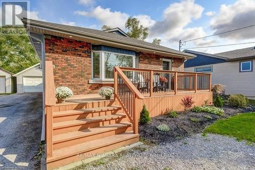 303 Riverside Drive, Welland (772 - Broadway), ON - Outdoor With Deck Patio Veranda With Exterior