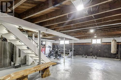 303 Riverside Drive, Welland (772 - Broadway), ON - Indoor Photo Showing Basement