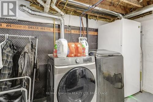 303 Riverside Drive, Welland (772 - Broadway), ON - Indoor Photo Showing Laundry Room