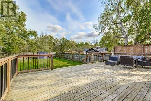 303 Riverside Drive, Welland (772 - Broadway), ON - Outdoor With Deck Patio Veranda