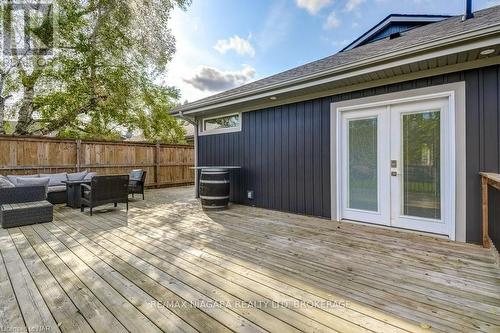 303 Riverside Drive, Welland (772 - Broadway), ON - Outdoor With Deck Patio Veranda With Exterior