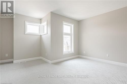 3953 Mitchell Crescent, Fort Erie (327 - Black Creek), ON - Indoor Photo Showing Other Room