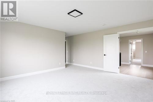 3953 Mitchell Crescent, Fort Erie (327 - Black Creek), ON - Indoor Photo Showing Other Room