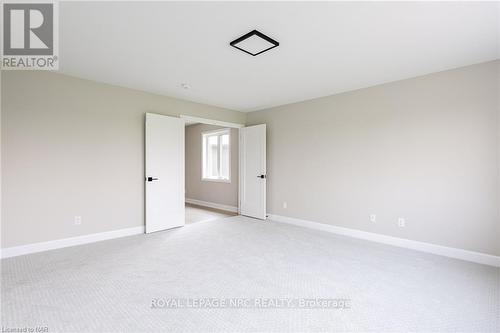 3953 Mitchell Crescent, Fort Erie (327 - Black Creek), ON - Indoor Photo Showing Other Room