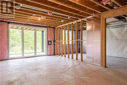 3953 Mitchell Crescent, Fort Erie (327 - Black Creek), ON - Indoor Photo Showing Basement