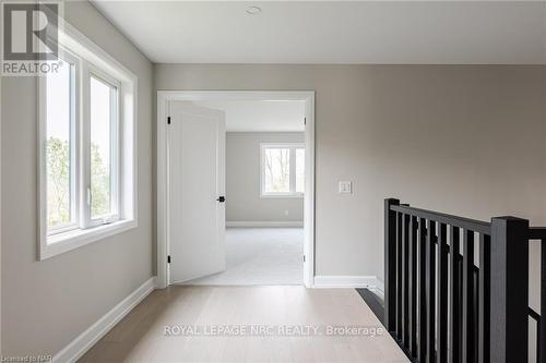 3953 Mitchell Crescent, Fort Erie (327 - Black Creek), ON - Indoor Photo Showing Other Room