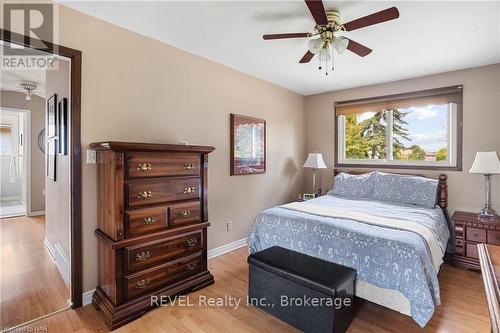 75 Aquadale Drive, St. Catharines (437 - Lakeshore), ON - Indoor Photo Showing Bedroom