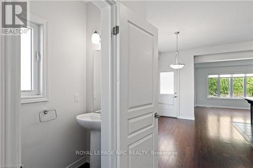 21 Elderberry Road, Thorold (558 - Confederation Heights), ON - Indoor Photo Showing Other Room