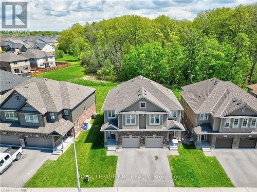 21 Elderberry Road, Thorold (558 - Confederation Heights), ON - Outdoor With Facade