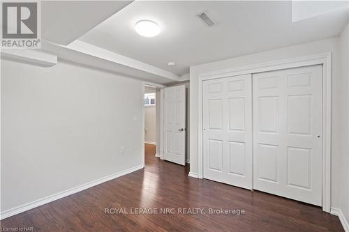 21 Elderberry Road, Thorold (558 - Confederation Heights), ON - Indoor Photo Showing Other Room