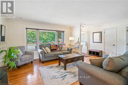 20 Springhead Gardens, Welland (769 - Prince Charles), ON - Indoor Photo Showing Living Room