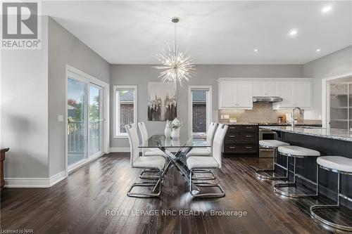 36 Hickory Avenue Avenue, Niagara-On-The-Lake (105 - St. Davids), ON - Indoor Photo Showing Dining Room