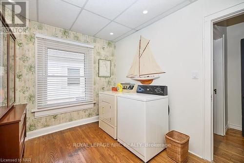 54 Henry Street, St. Catharines (451 - Downtown), ON - Indoor Photo Showing Laundry Room