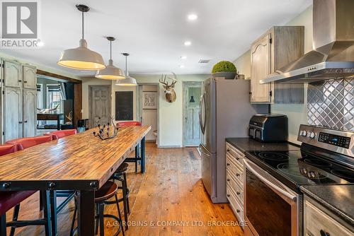 118 River Road, Pelham (664 - Fenwick), ON - Indoor Photo Showing Kitchen