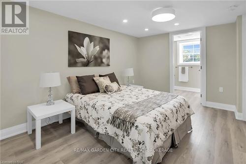 2523 Port Robinson Road, Thorold (562 - Hurricane/Merrittville), ON - Indoor Photo Showing Bedroom