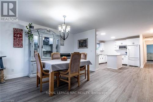 45 Knoll Street, Port Colborne (877 - Main Street), ON - Indoor Photo Showing Dining Room